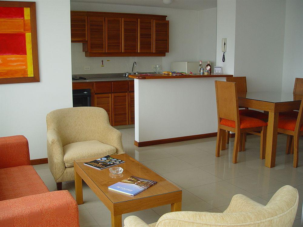 Portal Del Rodeo Apartahotel Medellín Zewnętrze zdjęcie